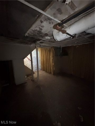 1220 Ansel Road, Cleveland, OH 44108