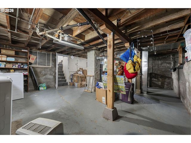 1810 N MCCLELLAN St, Portland, OR 97217