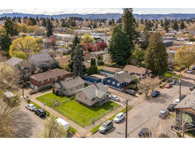 1810 N MCCLELLAN St, Portland, OR 97217