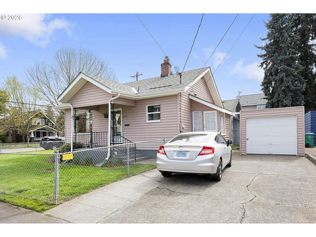 1810 N MCCLELLAN St, Portland, OR 97217