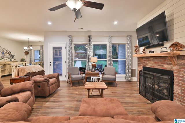 271 LITTLE POND ROAD, Pell City, AL 35128