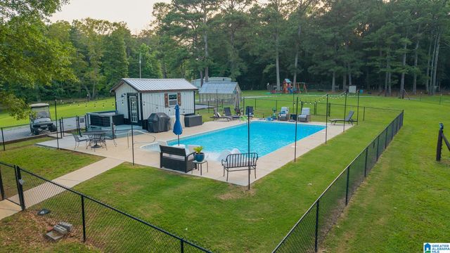 271 LITTLE POND ROAD, Pell City, AL 35128