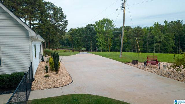 271 LITTLE POND ROAD, Pell City, AL 35128