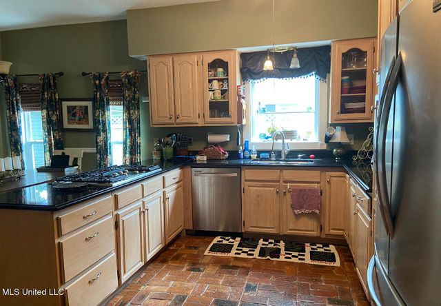 164 Balmoral Avenue, Biloxi, MS 39531