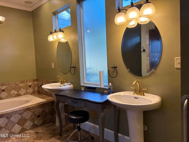 164 Balmoral Avenue, Biloxi, MS 39531