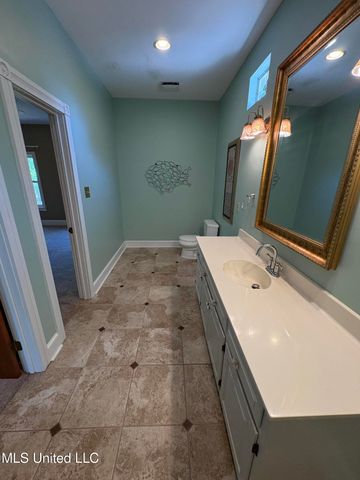 164 Balmoral Avenue, Biloxi, MS 39531