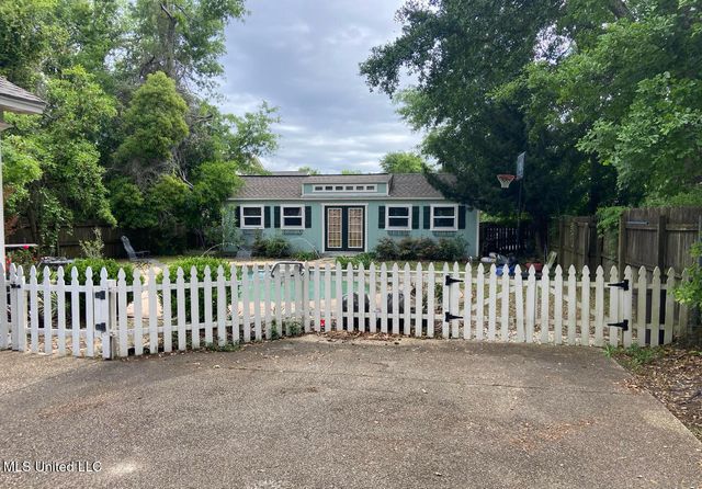 164 Balmoral Avenue, Biloxi, MS 39531