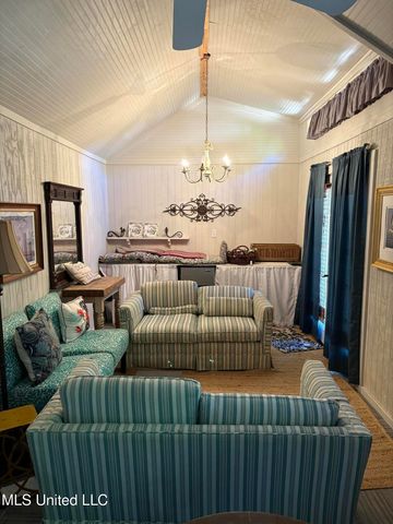 164 Balmoral Avenue, Biloxi, MS 39531