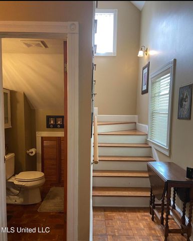 164 Balmoral Avenue, Biloxi, MS 39531