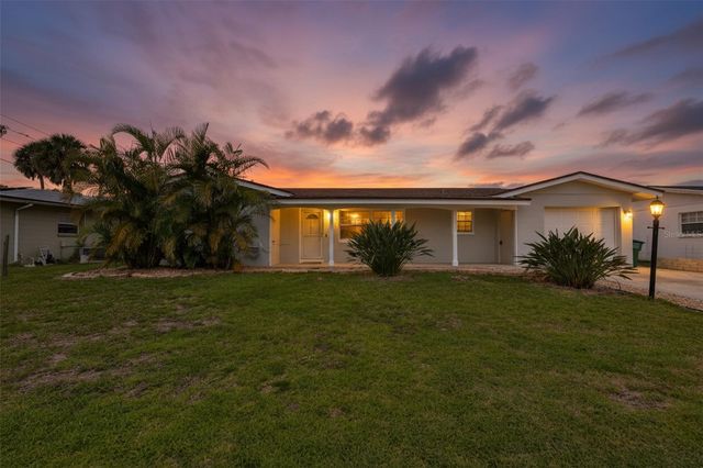 7824 115TH STREET, Seminole, FL 33772