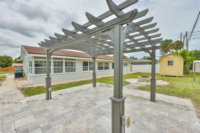 7824 115TH STREET, Seminole, FL 33772