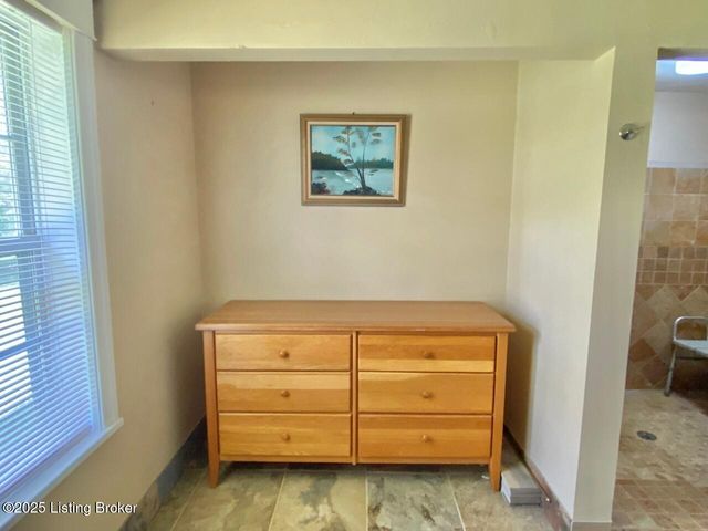 850 Cedar Hill Dr, Elizabethtown, KY 42701