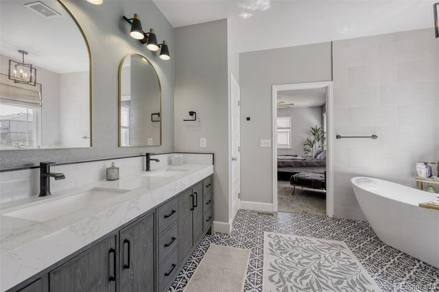 60 S Ider Way, Aurora, CO 80018