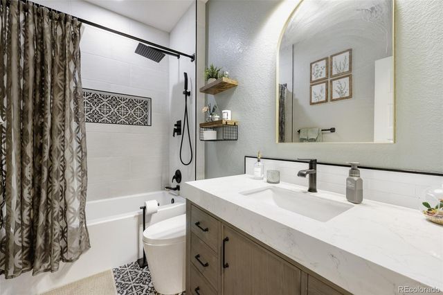 60 S Ider Way, Aurora, CO 80018