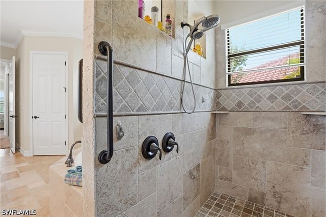 3266 Runaway LN, Naples, FL 34114