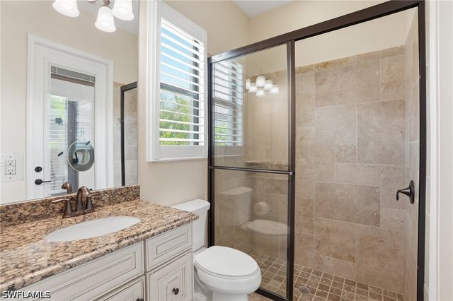 3266 Runaway LN, Naples, FL 34114