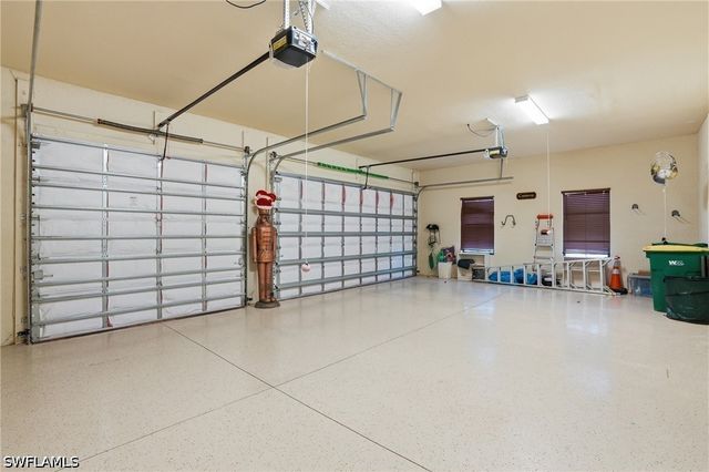 3266 Runaway LN, Naples, FL 34114
