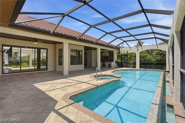 3266 Runaway LN, Naples, FL 34114