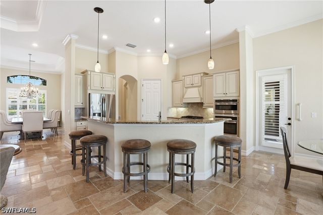 3266 Runaway LN, Naples, FL 34114