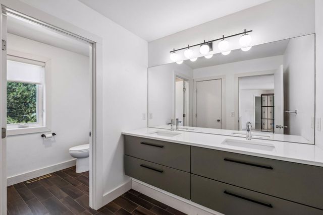 1740 Palace Avenue, Saint Paul, MN 55105