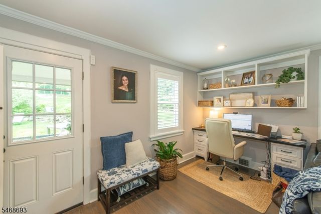 37 Wayland Dr, Verona Twp., NJ 07044