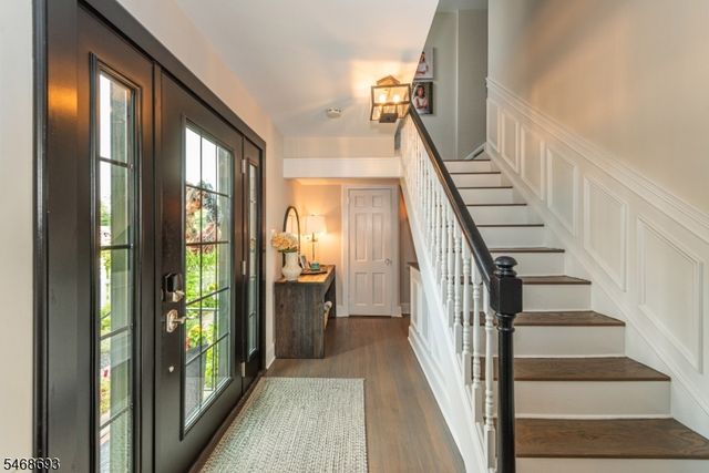 37 Wayland Dr, Verona Twp., NJ 07044