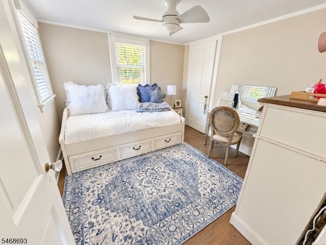 37 Wayland Dr, Verona Twp., NJ 07044