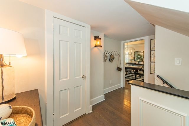 37 Wayland Dr, Verona Twp., NJ 07044