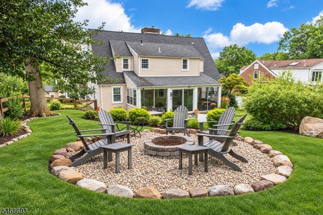 37 Wayland Dr, Verona Twp., NJ 07044