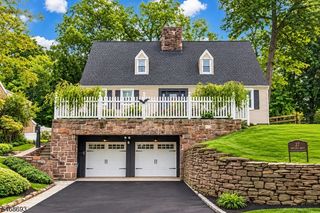 37 Wayland Dr, Verona Twp., NJ 07044