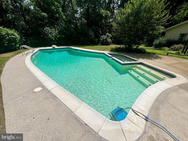 720 STRAWBERRY AVE, Vineland, NJ 08360