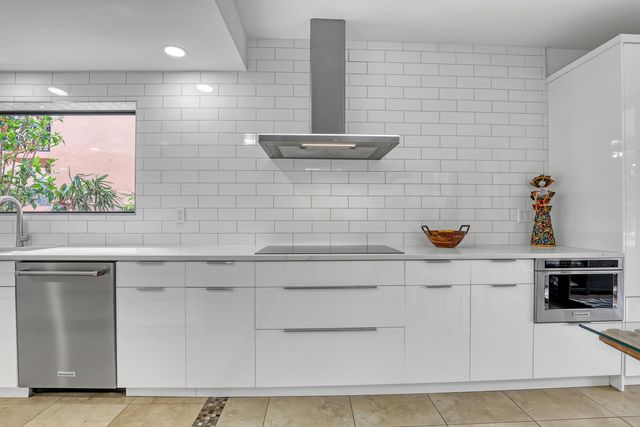 6532 Via Rosa, Boca Raton, FL 33433