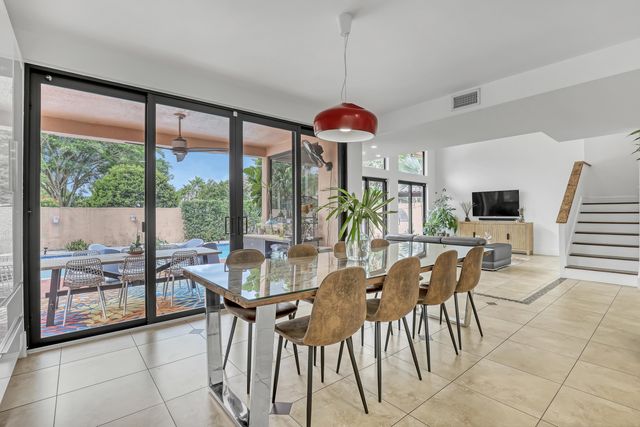 6532 Via Rosa, Boca Raton, FL 33433