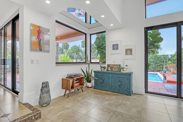 6532 Via Rosa, Boca Raton, FL 33433