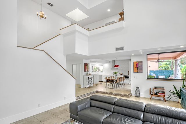 6532 Via Rosa, Boca Raton, FL 33433