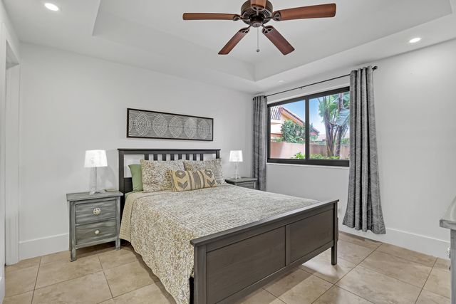 6532 Via Rosa, Boca Raton, FL 33433