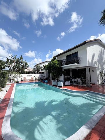 6532 Via Rosa, Boca Raton, FL 33433