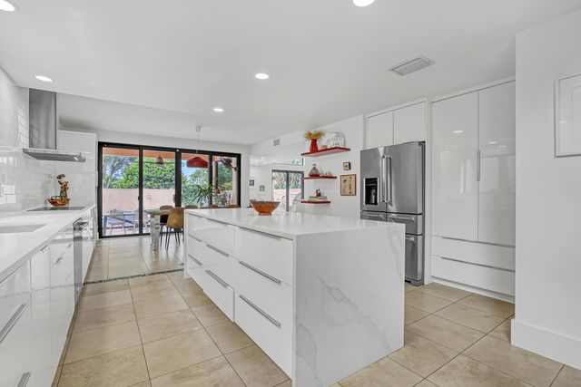 6532 Via Rosa, Boca Raton, FL 33433