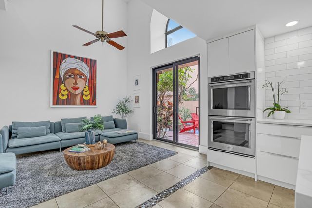 6532 Via Rosa, Boca Raton, FL 33433