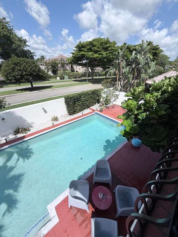 6532 Via Rosa, Boca Raton, FL 33433