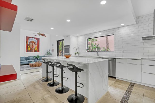 6532 Via Rosa, Boca Raton, FL 33433