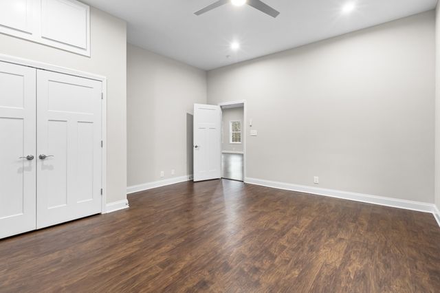 4251 Old Metal Rd, Palmyra, TN 37142