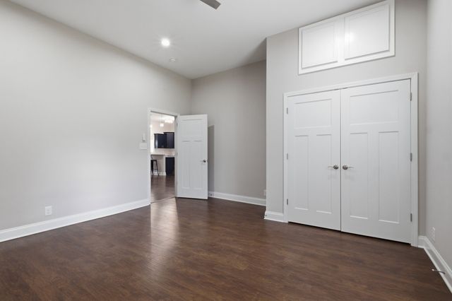 4251 Old Metal Rd, Palmyra, TN 37142