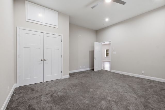 4251 Old Metal Rd, Palmyra, TN 37142