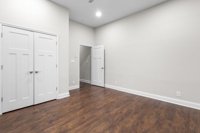 4251 Old Metal Rd, Palmyra, TN 37142