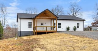 4251 Old Metal Rd, Palmyra, TN 37142