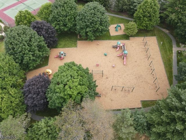 95 Wimbledon Sq, Washington Twp., NJ 07853