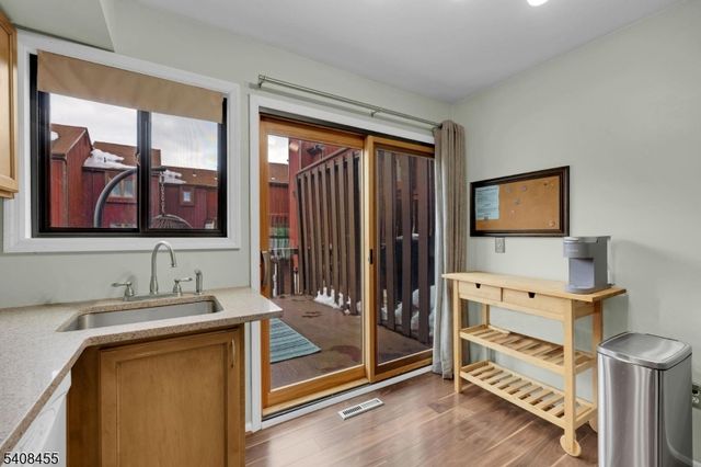 95 Wimbledon Sq, Washington Twp., NJ 07853