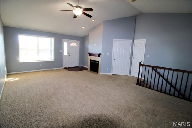 55 Bridgewater Lane A, Highland, IL 62249