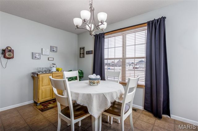 55 Bridgewater Lane A, Highland, IL 62249